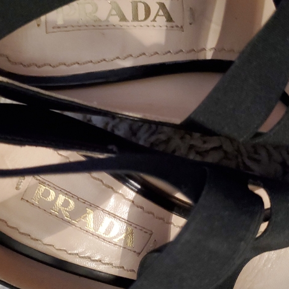 Prada Pumps (authentic) - Picture 10 of 13